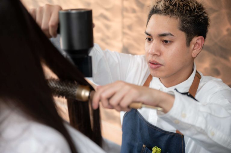 Why Beginners Struggle With Cutting Lines and How to Steady the Hand